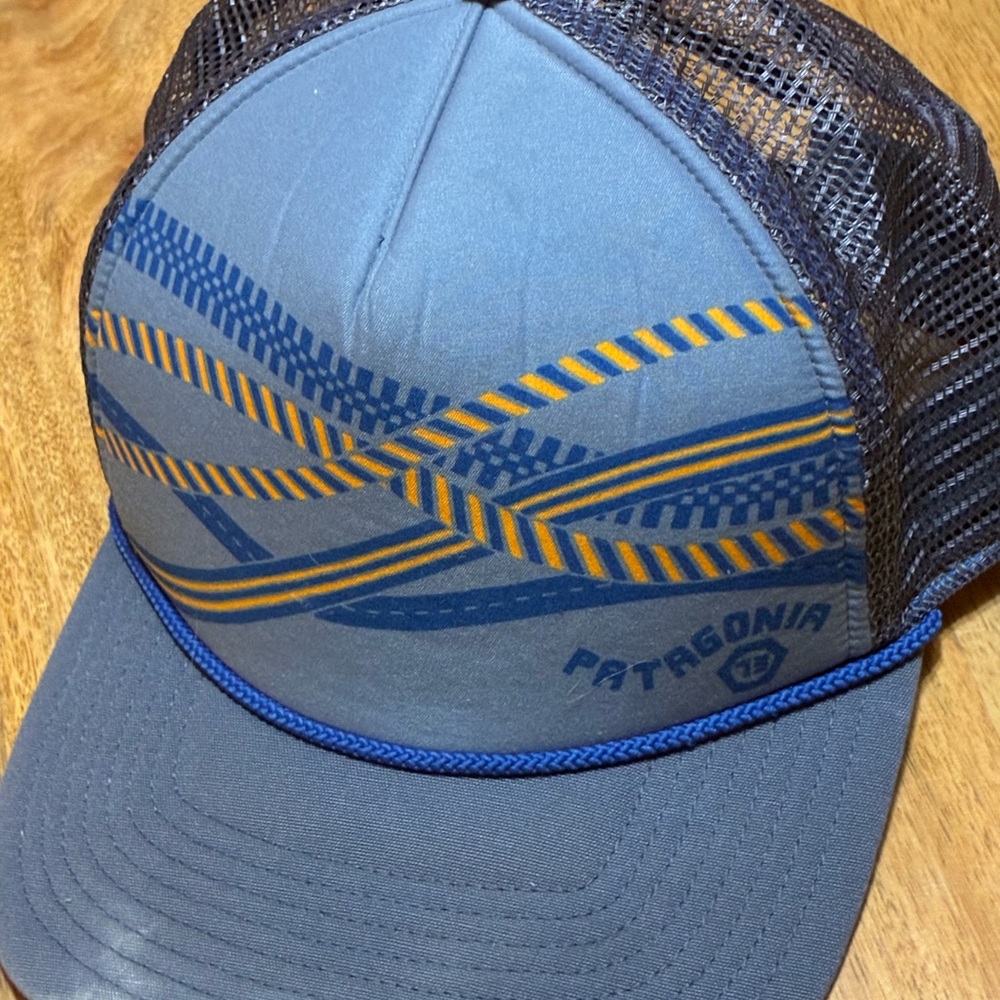Patagonia Trucker Hat Rope Brim Graphic Mesh Snapback Blue SP18 MSRP $39